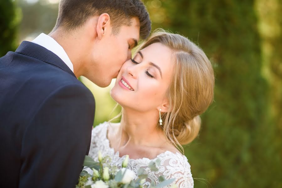 Fotografo di matrimoni Lena Drobyshevskaya (lenadrobik). Foto del 2 dicembre 2018