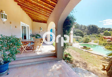 Villa with pool and terrace 5