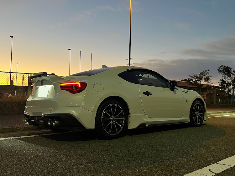 86の86後期GT・ZN6・86 GT・朝カメ活に関するカスタム事例の投稿画像1枚目