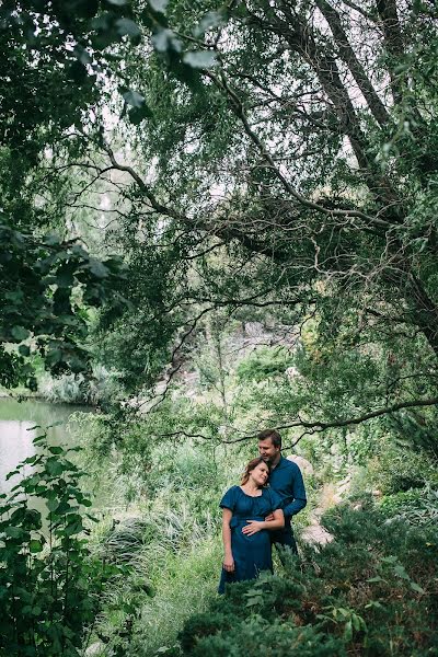 Fotógrafo de bodas Maksim Maksimenko (2maxfoto). Foto del 5 de octubre 2018