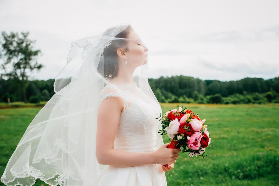 Bröllopsfotograf Viktoriya Konischeva (mavpa). Foto av 3 augusti 2016