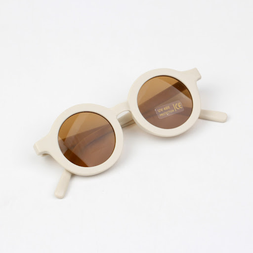 Title 12, Childrens Round Frame Retro Mocha Glasses. Sty...