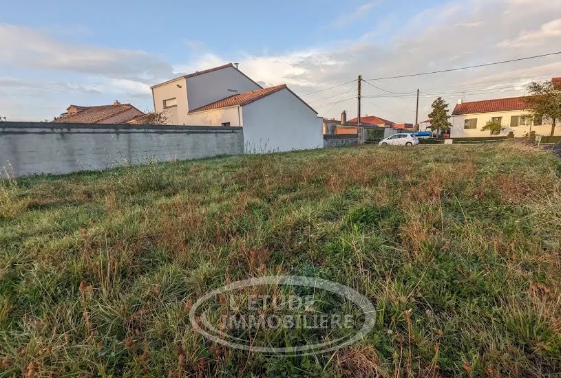  Vente Terrain à bâtir - 604m² à Château-Thébaud (44690) 