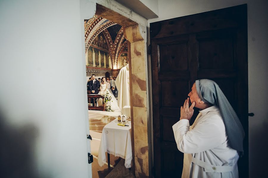 Bryllupsfotograf Roberto Arcangeli (robertoarcangeli). Bilde av 26 mai 2022