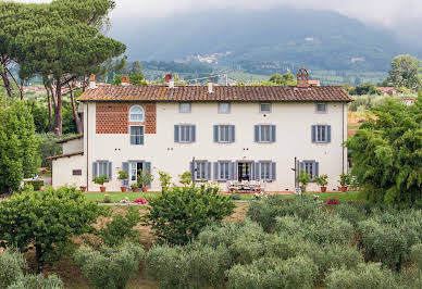 Villa avec piscine et jardin 4