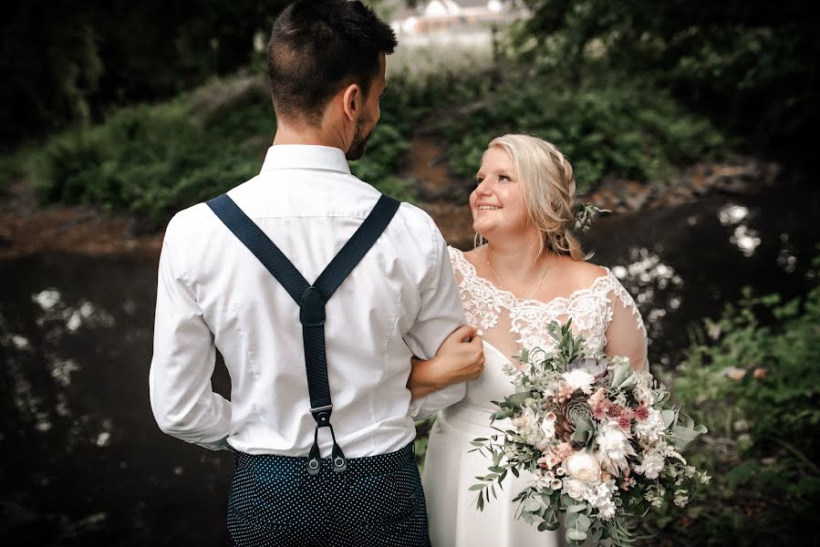 Fotógrafo de casamento Attila Tevi (attilatevi). Foto de 2 de março 2020