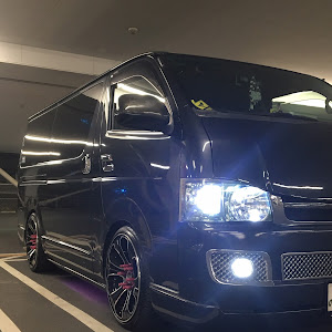 ハイエースバン