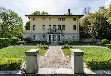 Villa avec piscine et jardin 5