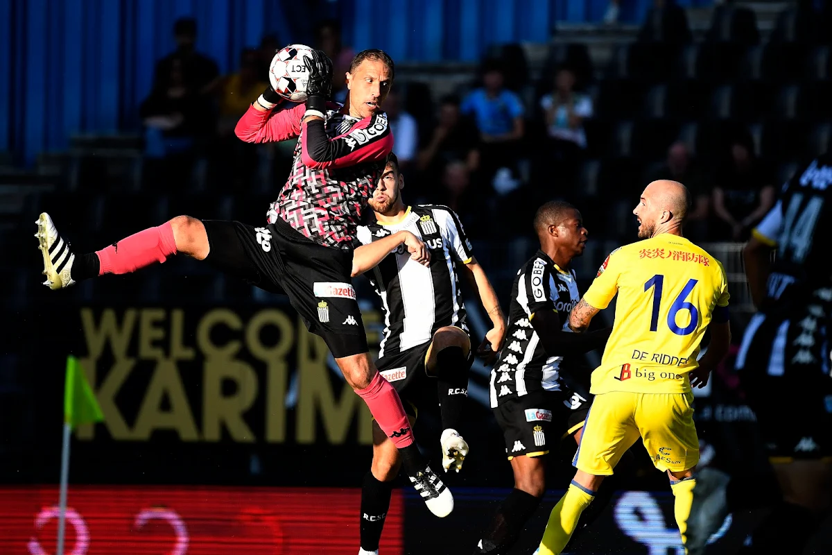 Gedoe rond truitjes Charleroi - Anderlecht? Wat dan gezegd van de keeperstrui? Penneteau reageerde gevat