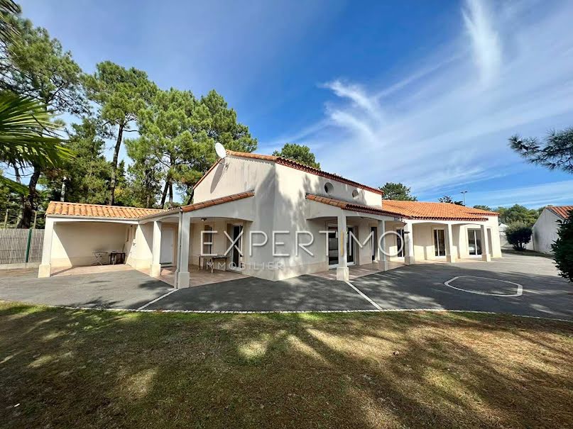 Vente villa 11 pièces 176 m² à La Tranche-sur-Mer (85360), 700 000 €