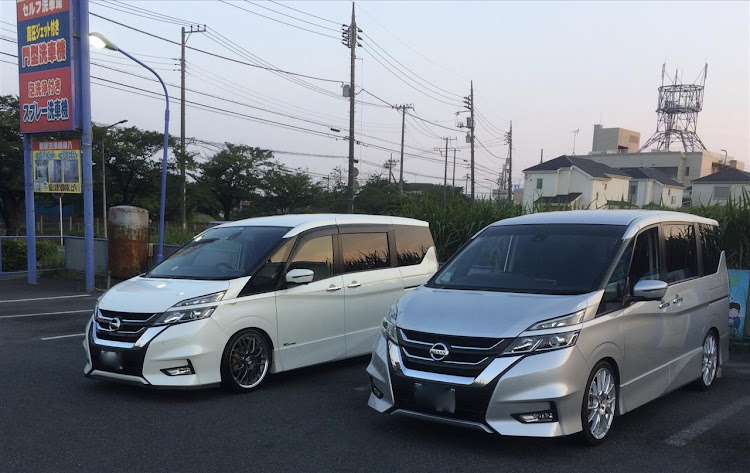 セレナのs-link・過去の思い出・毎年の今月画像・変わったなぁ・まだまだいじり足りてないに関するカスタム事例の投稿画像9枚目