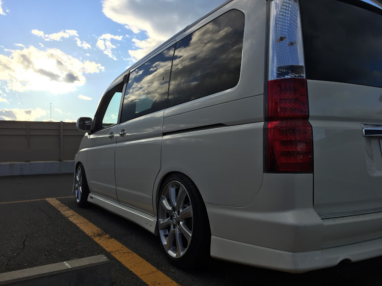 ステップワゴンの車高調整・DIYに関するカスタム事例の投稿画像2枚目