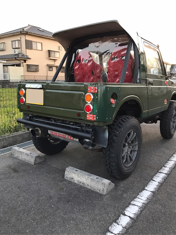ジムニーのコンパウンド磨き・バリアスコート施工に関するカスタム事例の投稿画像4枚目
