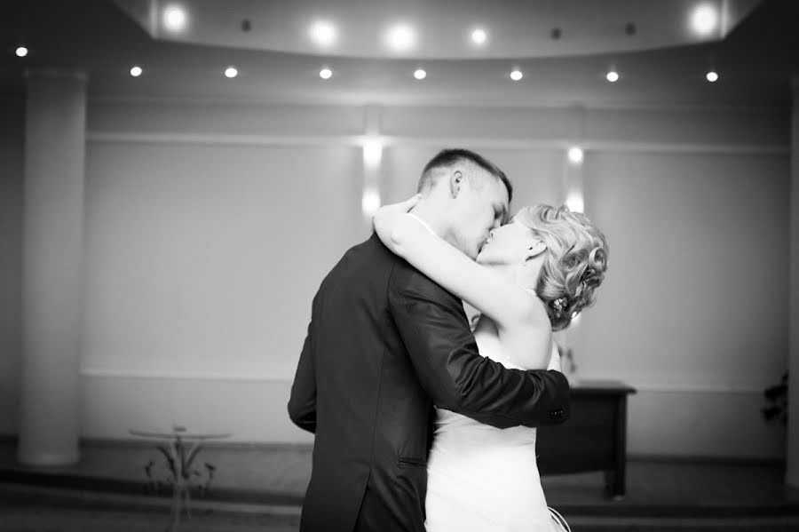 Wedding photographer Sergey Listopad (listopadsergey). Photo of 22 February 2013