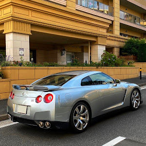 NISSAN GT-R R35