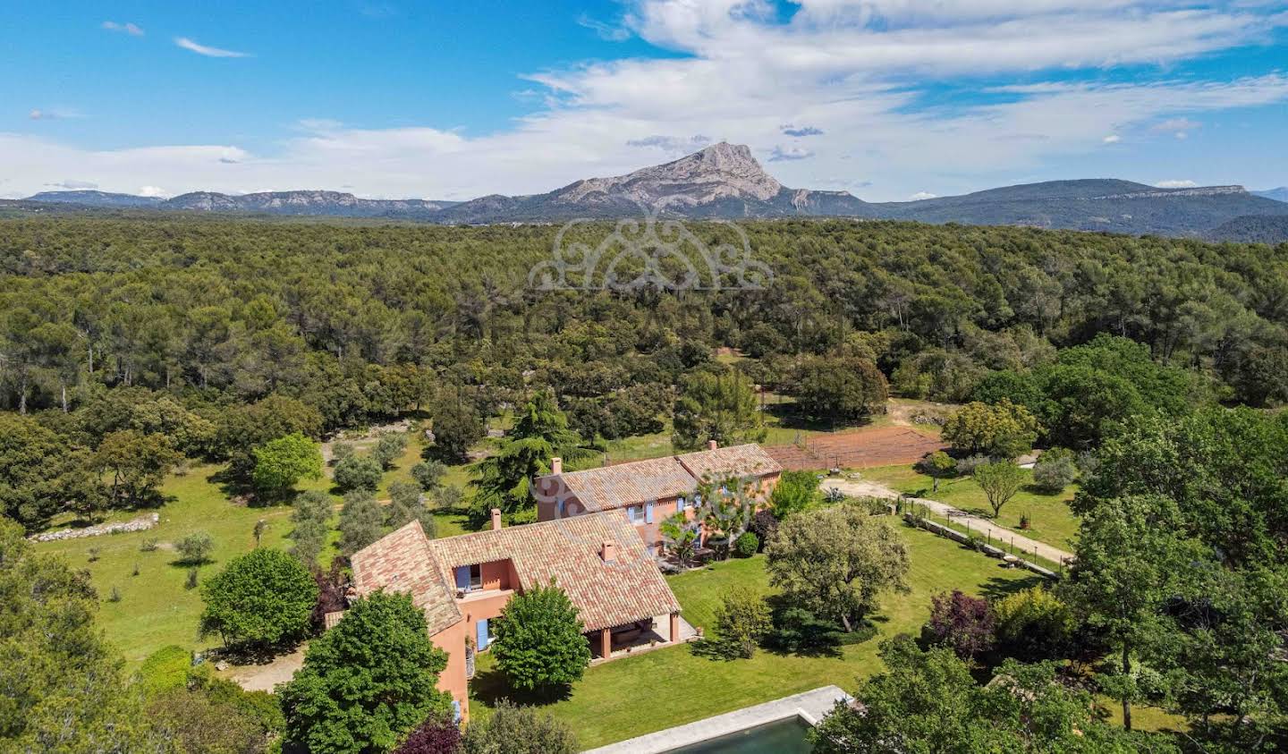 Propriété avec piscine Aix-en-Provence