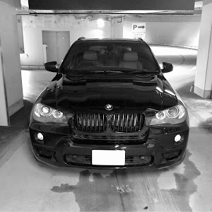 X5 xDrive 30i