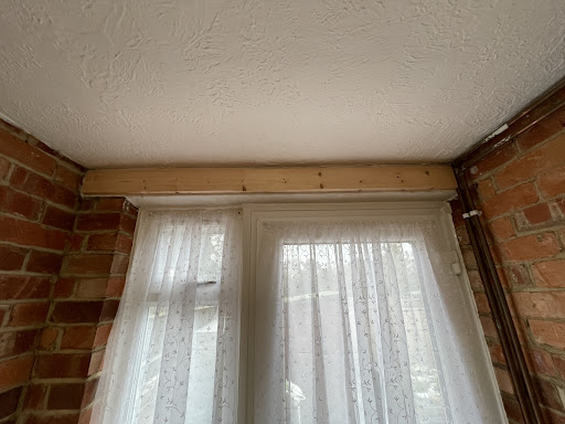 Timber board fitting for blind to go on 