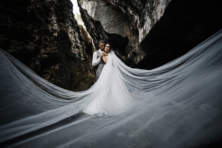 Wedding photographer Dima Lemeshevskiy (mityalem). Photo of 24 March 2020