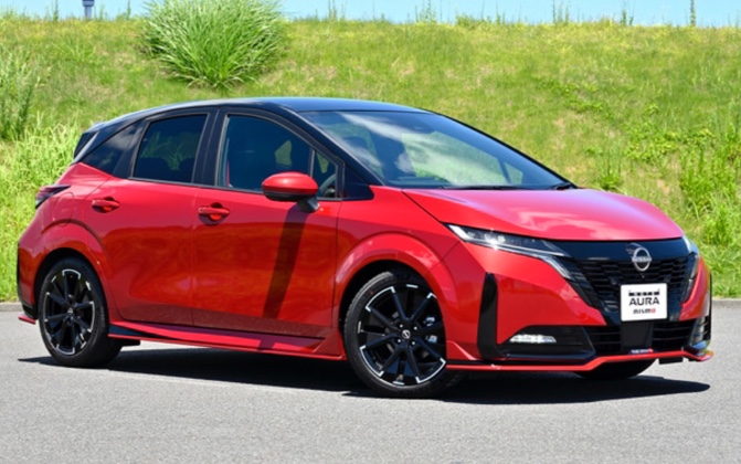 ハイエースバンの新車購入・オーラ・オーラニスモ・NISMO・オーラNISMOに関するカスタム事例の投稿画像8枚目