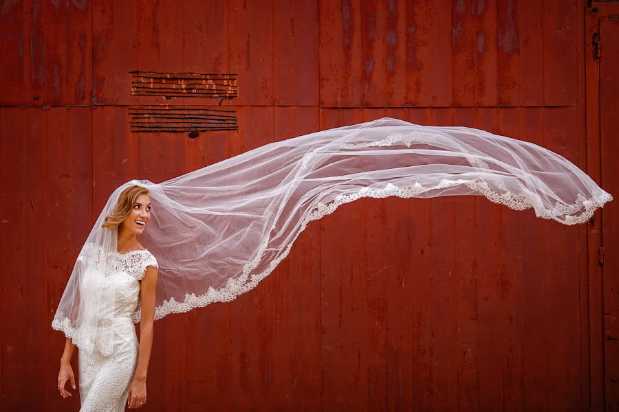 Fotografo di matrimoni Vali Matei (matei). Foto del 5 gennaio 2017