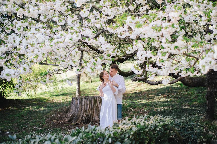 Wedding photographer Lina Nechaeva (nechaeva). Photo of 19 April 2018