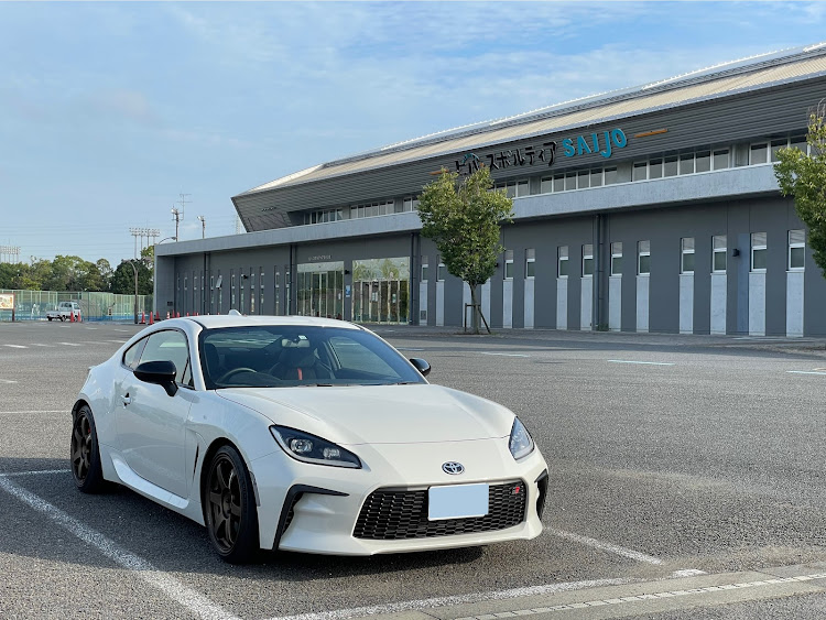 GR86のTE37 SAGA S-Plus・GROW ダウンサス・9月もよろしくお願いします。・朝からドライブに関するカスタム事例の投稿画像9枚目