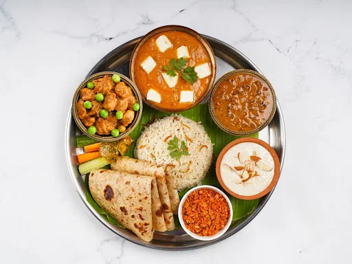 Butter Paneer Deluxe Thali