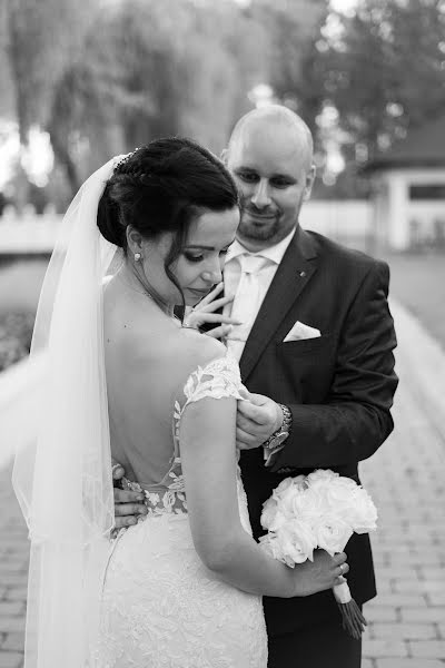 Jurufoto perkahwinan Szőke Sándor (sandorszokefoto). Foto pada 7 September 2022