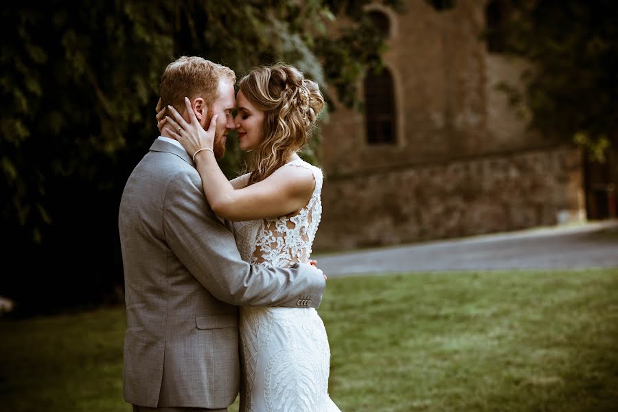 Photographe de mariage Adel - Max Aoun (aounphoto78). Photo du 1 août 2021