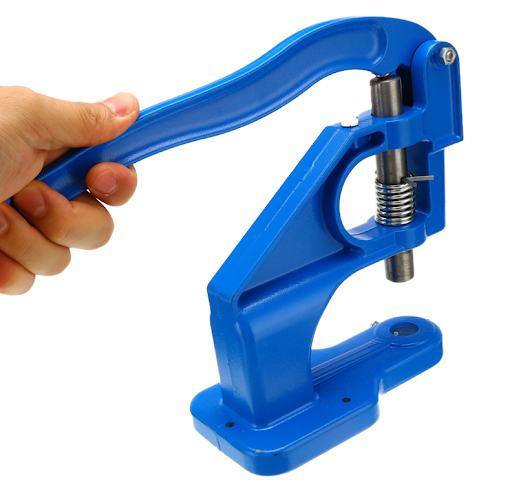 Title 3, Essential installation tools for DIY and profes...