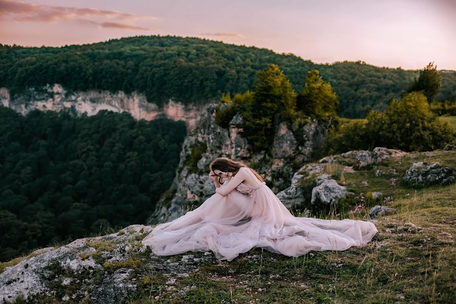 Fotografo di matrimoni Anna Ergulovich (anya2009). Foto del 2 settembre 2019