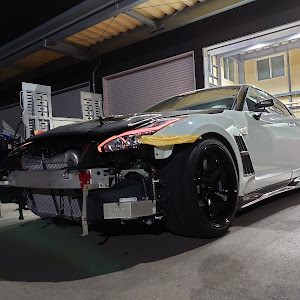 NISSAN GT-R R35