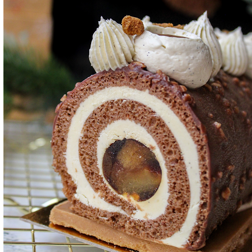 buche roulée poire et praliné chocolat végan