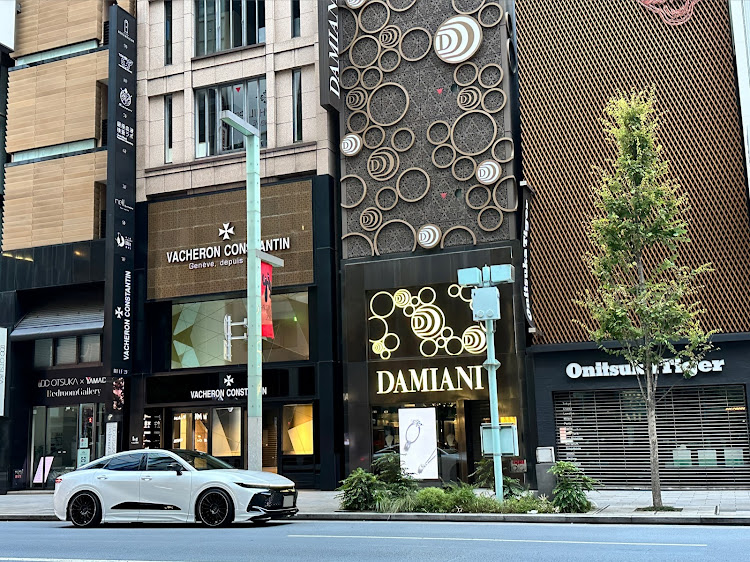 クラウンセダンの35クラウン・表通りに関するカスタム事例の投稿画像2枚目