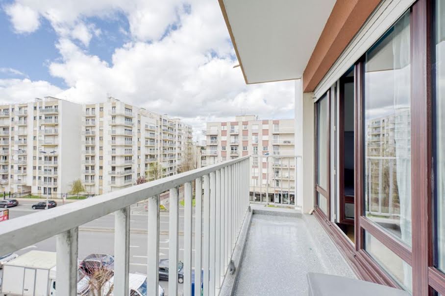 Vente appartement 2 pièces 64 m² à Villemomble (93250), 219 000 €