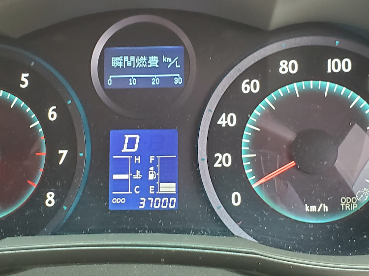 マークXジオのマークxジオ・いつもイイネ&コメントありがとうございます🙇‍♂️・車検・代車 ワゴンR・なかなか広いし乗りやすいに関するカスタム事例の投稿画像1枚目