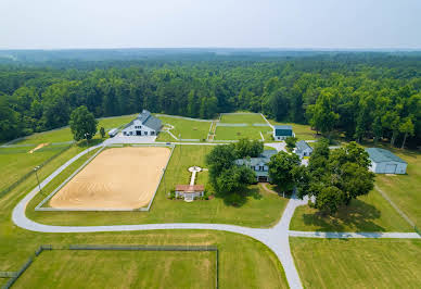 Farmhouse with garden 6