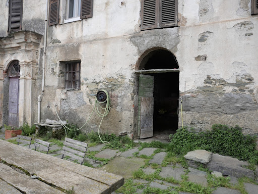 House 2