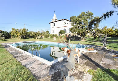 Propriété avec piscine 2