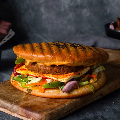 Peri-Peri Paneer Kulcha Burger (Whole Wheat)