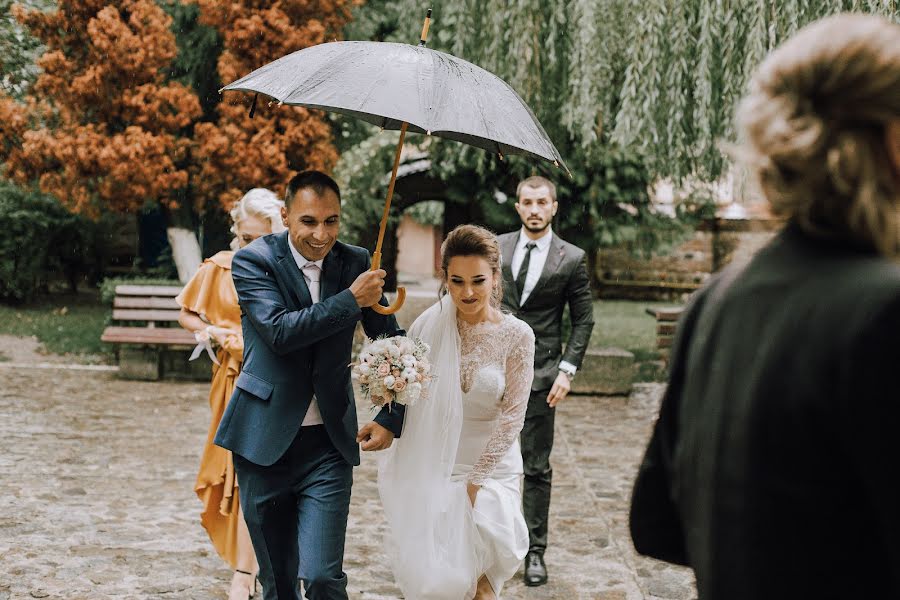 Wedding photographer Anna Maria Diaconescu (annam). Photo of 20 June 2018