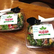 The Salad Bar & Walnut Cafe photo 3
