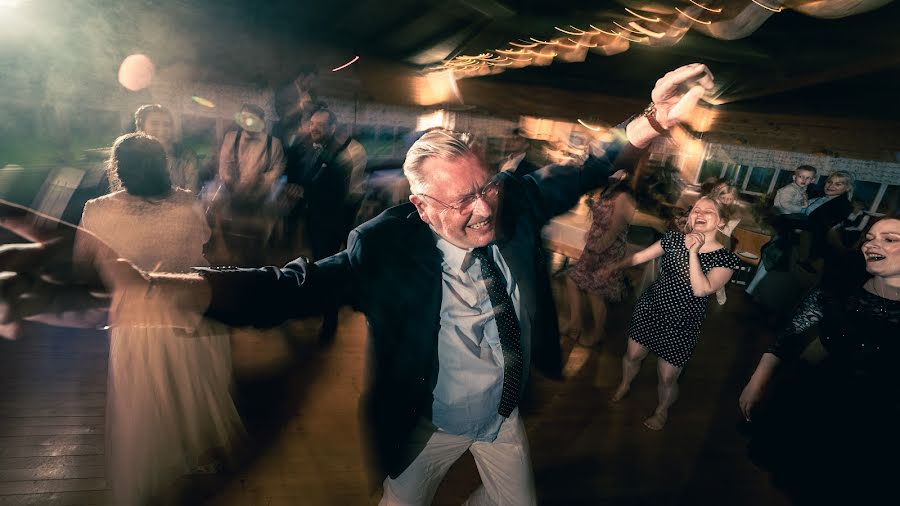 Fotógrafo de bodas Heljo Hakulinen (kuvamiehet). Foto del 5 de julio 2022