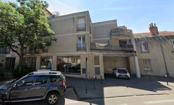 Location  parking  13 m² à Valence (26000), 72 €