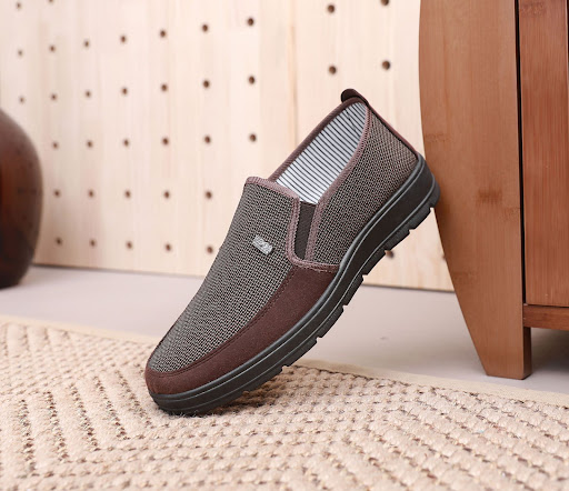Title 33, Mens Thin Slip-on Non-slip Elderly Dad Shoes B...