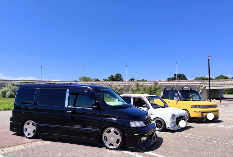 ステップワゴンの夏っぽい写真展・海王丸パーク第2駐車場・暑い、、暑いぞおおお！！・RF頑張ろう委員会・お盆も仕事に関するカスタム事例の投稿画像2枚目