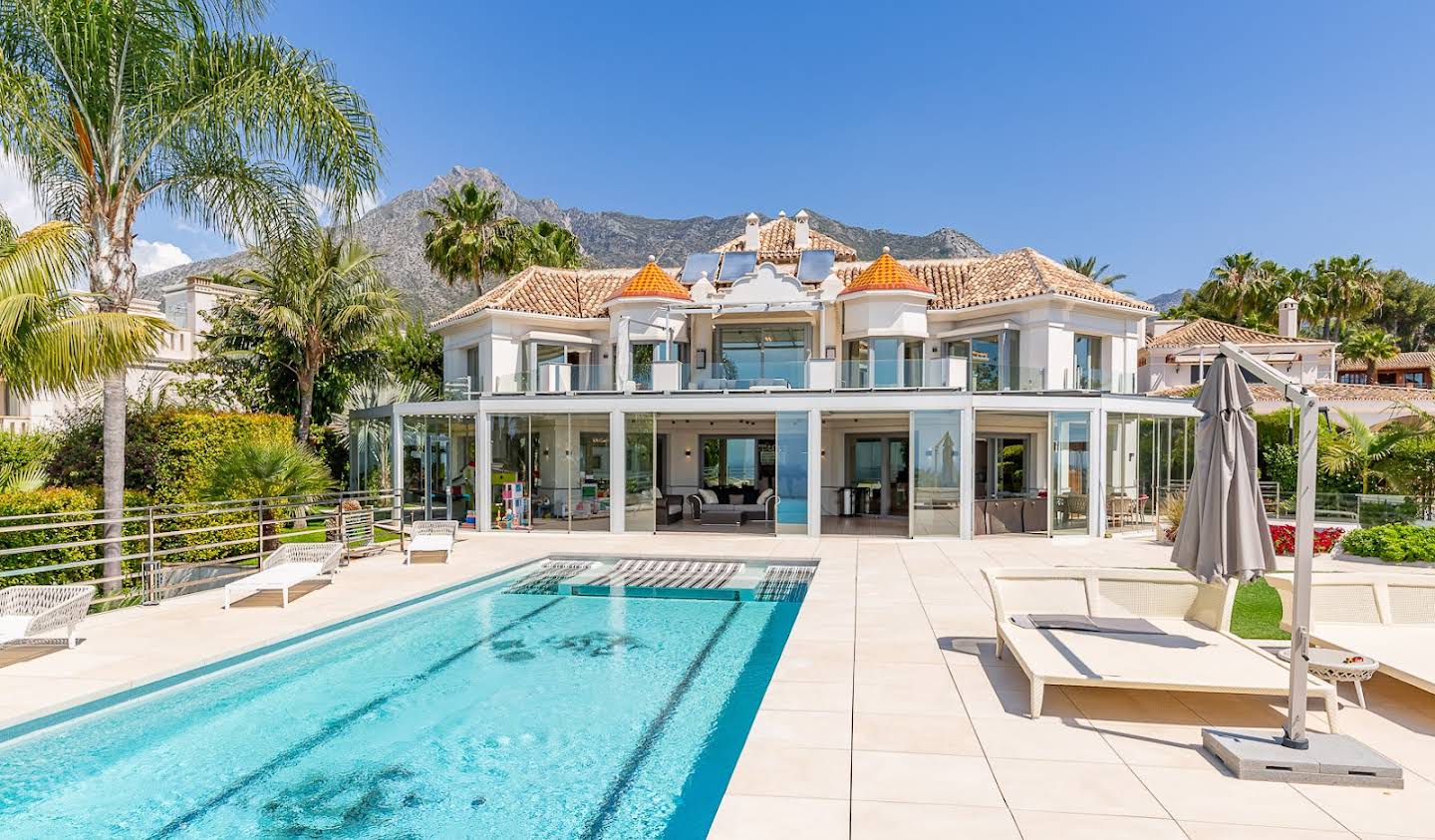 Villa with terrace Marbella