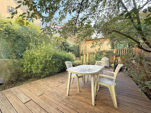 House with terrace 2