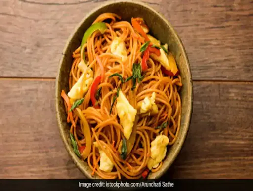 Egg Chilli Garlic Noodles